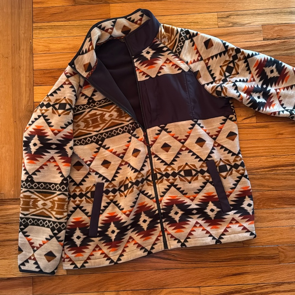 XL women’s fleece zip-up jacket (Alpine design- made by Jordan)
